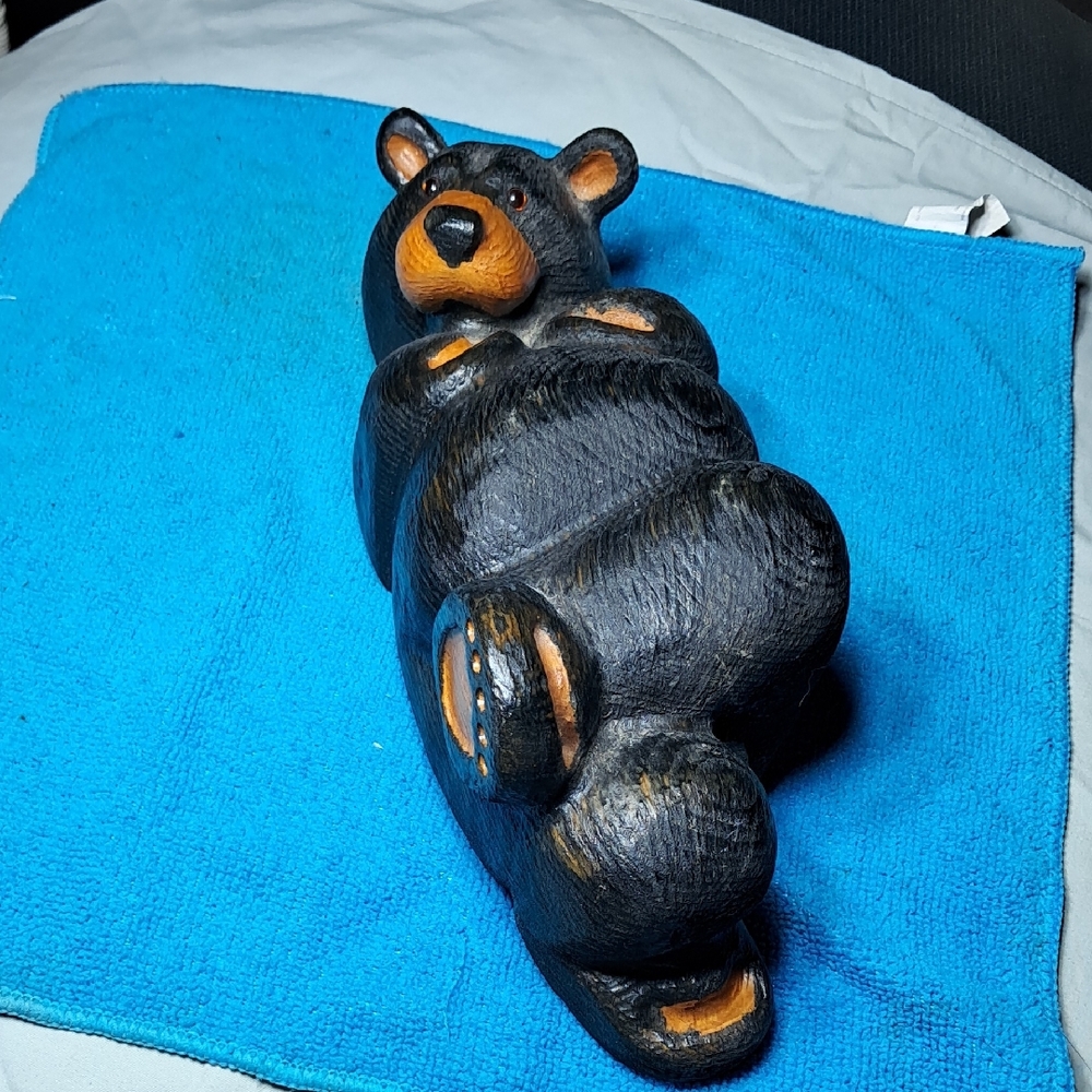 Big Sky Bears carved Solid Western Pine Wood Bear Sculpture. - Picture 4 of 12
